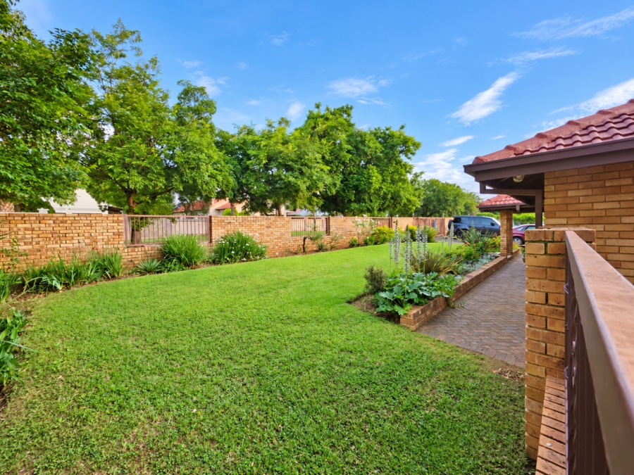 4 Bedroom Property for Sale in Wilkoppies North West